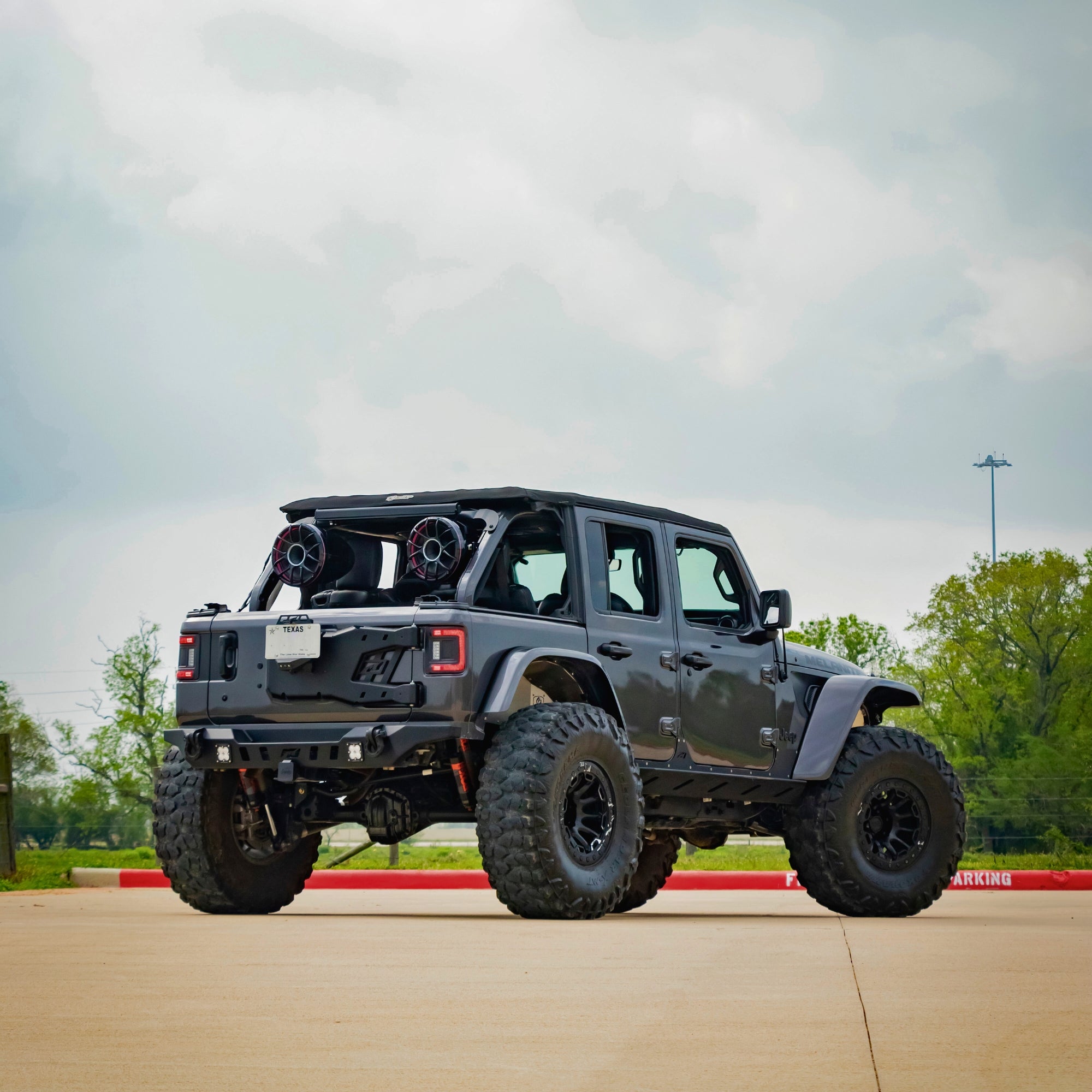 Kit de Audio Wet Sounds JEEP-JL-LVL2-T Jeep Wrangler 2018 a 2023